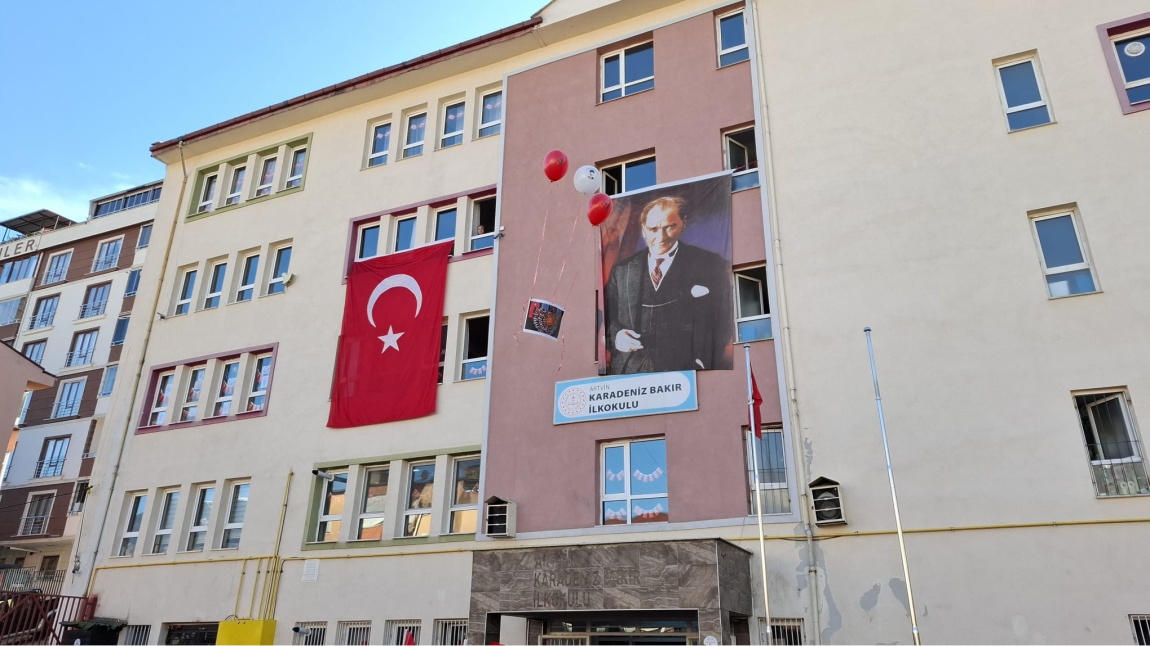 Karadeniz Bakır İlkokulu Fotoğrafı